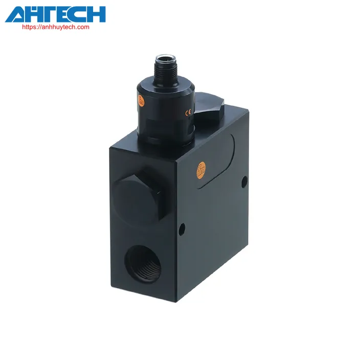 Cảm biến lưu lượng Ifm sbu623
