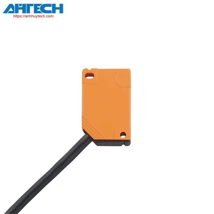 Cảm biến cảm ứng Ifm in0077