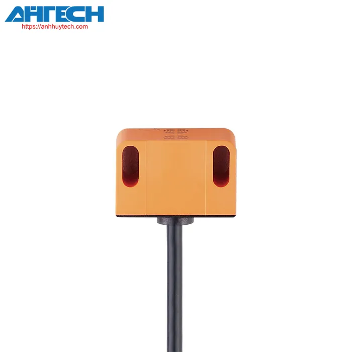 Cảm biến cảm ứng Ifm in5377