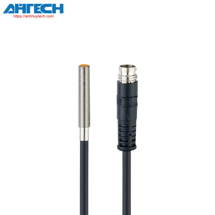 Cảm biến cảm ứng Ifm iy5045